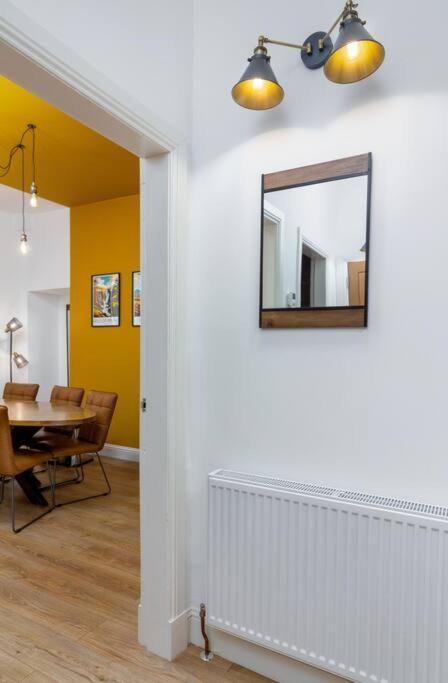 The Stylish 3-Bedroom Maisonette Retreat Stirling Dış mekan fotoğraf